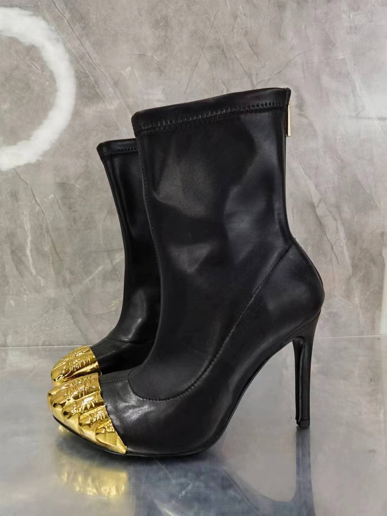 Women's boots, elastic boots, short boots, fashionable gold thumb toe, high-heeled slippers, versatile temperament, slim heels
